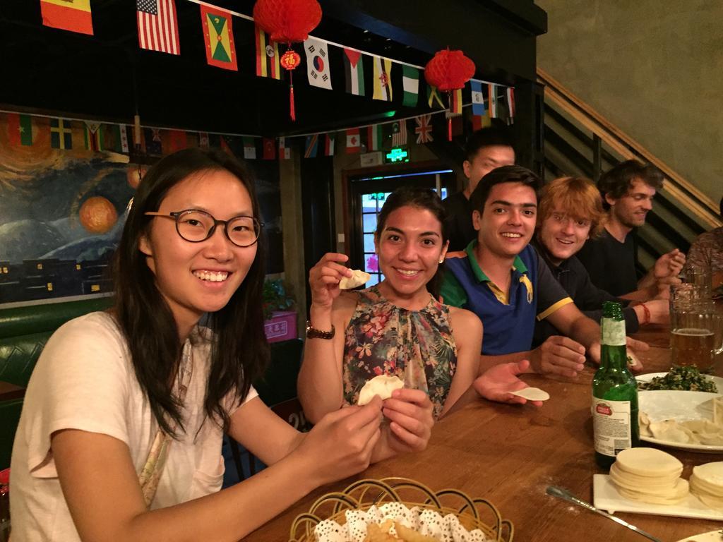 Beijing Sunrise Youth Hostel Beihai Branch Экстерьер фото